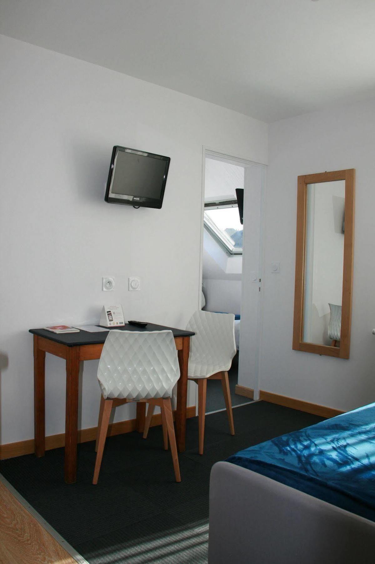 Hotel De Perros, The Originals Boutique 外观 照片