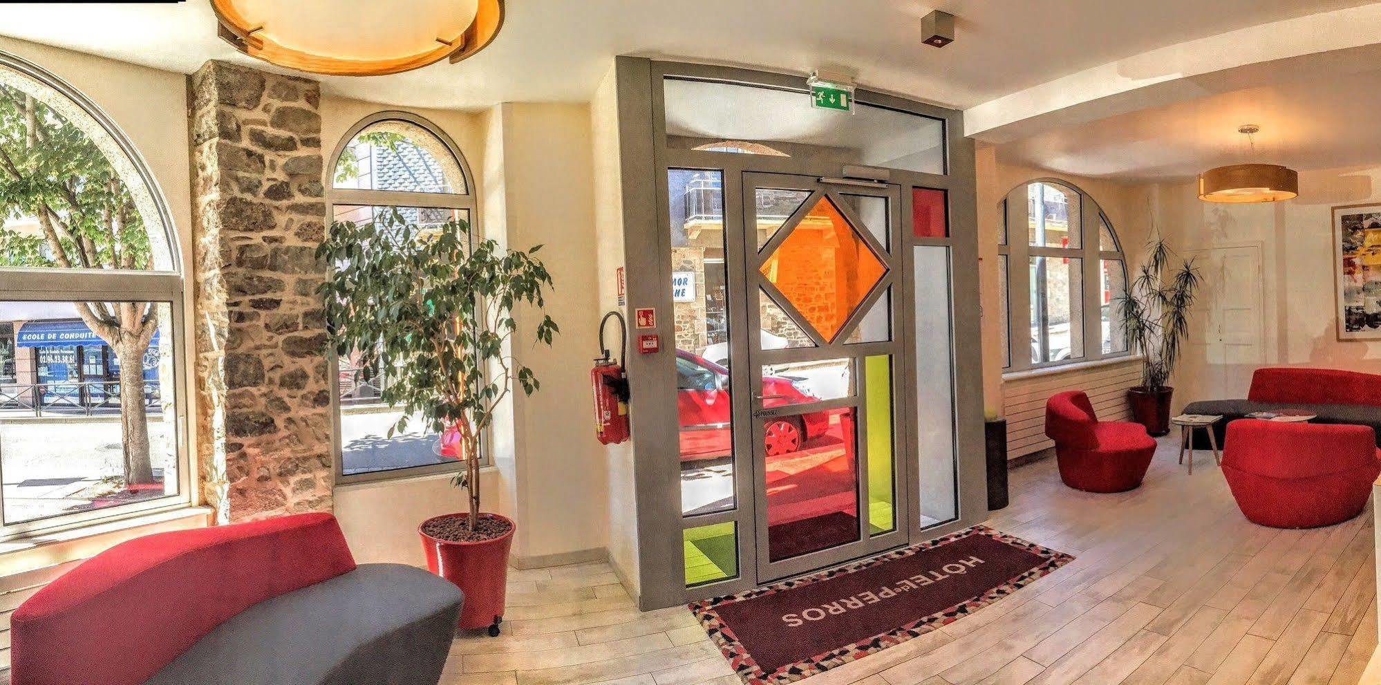 Hotel De Perros, The Originals Boutique 外观 照片