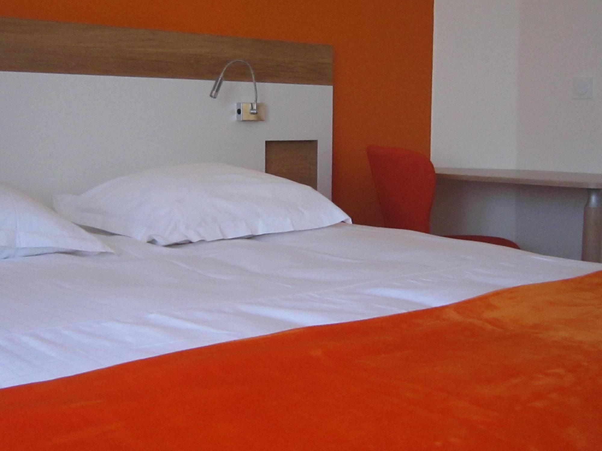 Hotel De Perros, The Originals Boutique 外观 照片